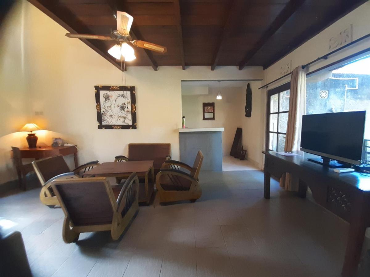 Puri Kutat Lestari Hotel Sanur Exterior foto