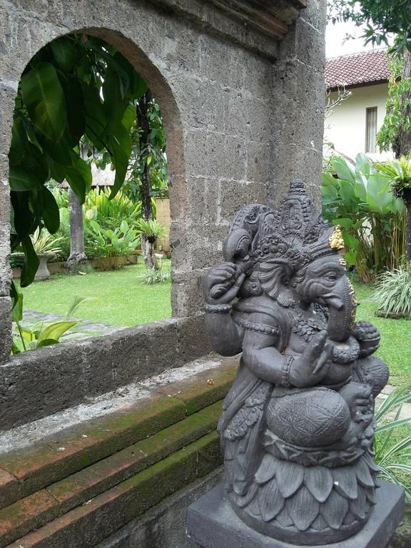 Puri Kutat Lestari Hotel Sanur Exterior foto
