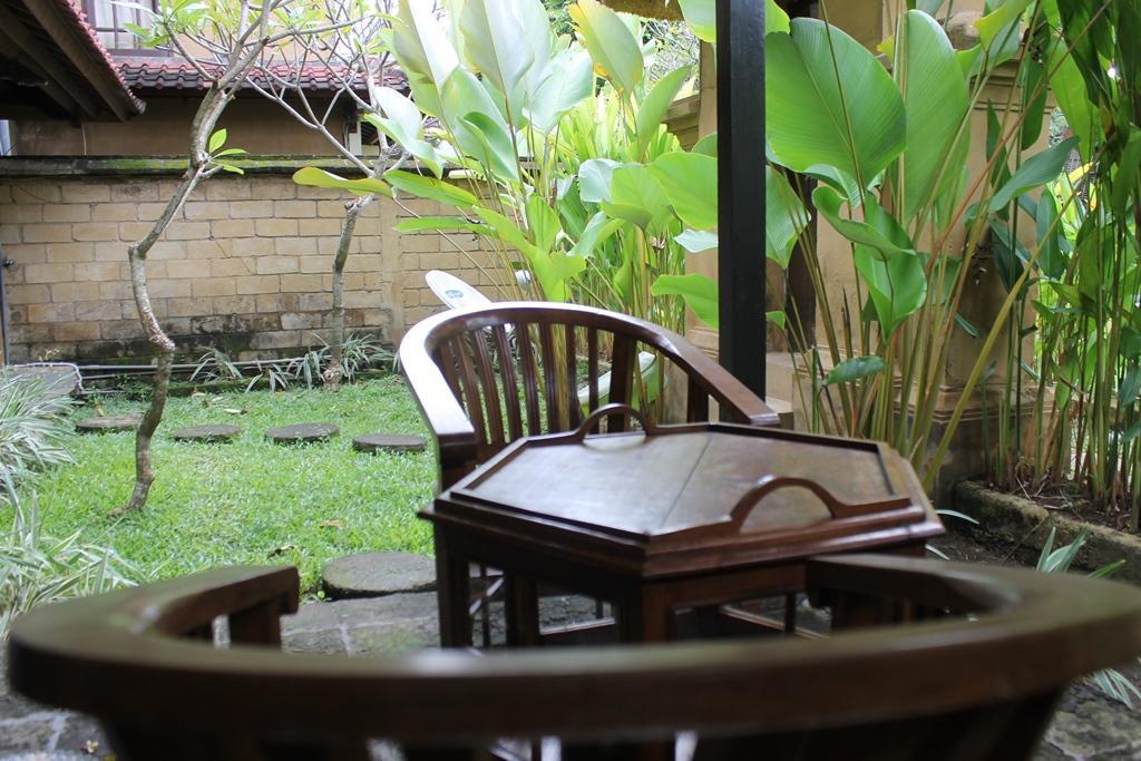Puri Kutat Lestari Hotel Sanur Exterior foto